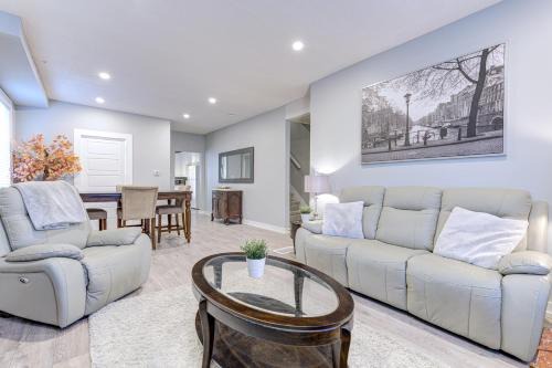 Hamilton House | Niagara Falls-Toronto-45 Min Drive- 26 OOOO75-Max 8