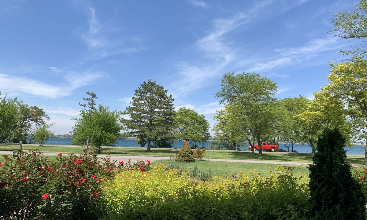 Fort Erie Cottage | Niagara Riverview&Private pool &Hot Tub