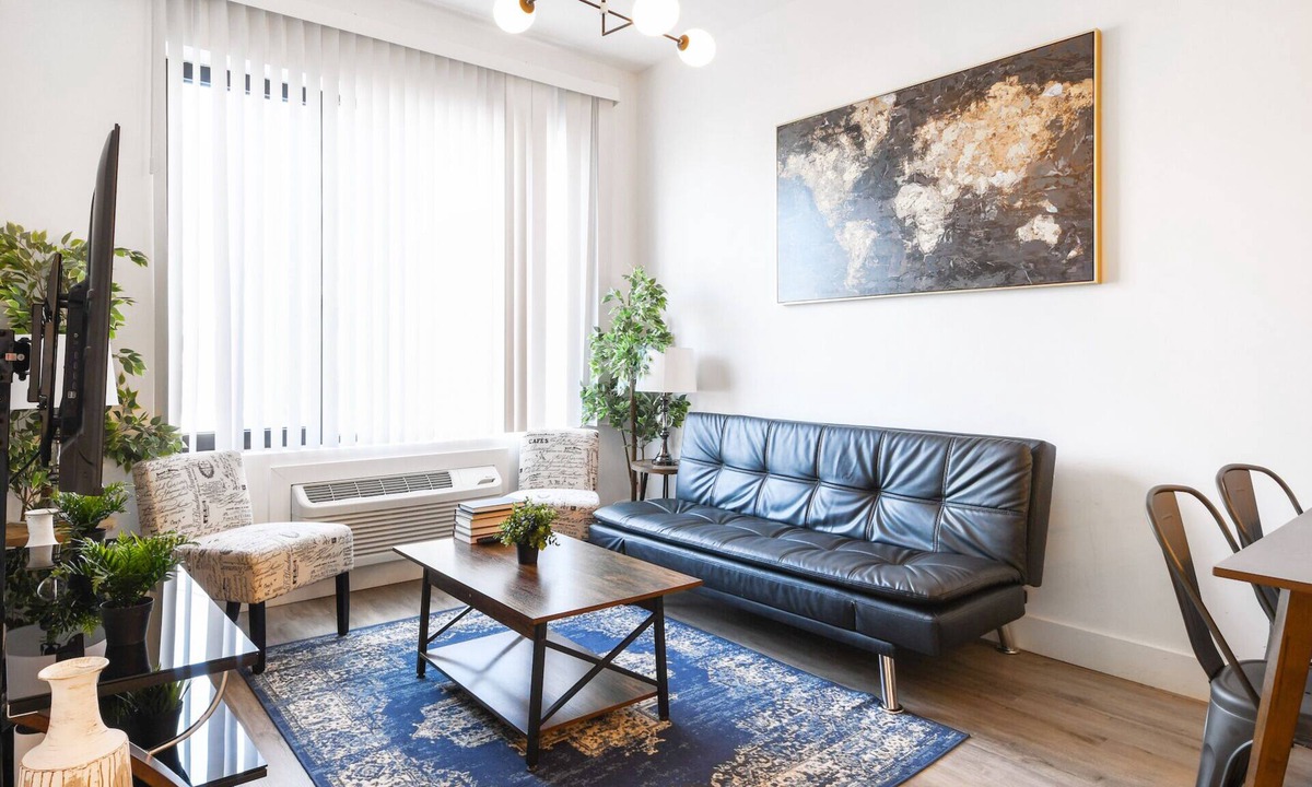 Elizabeth Apartment | Nice 1BR next to EWR 5316