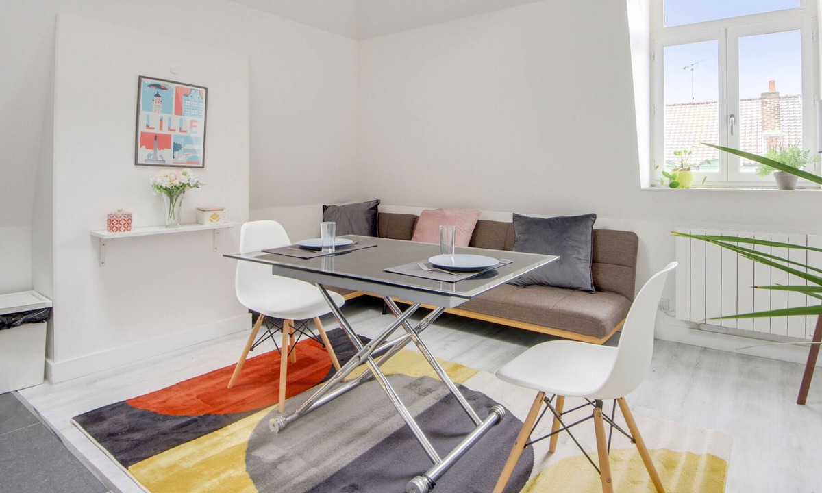 Saint-Maurice Pellevoisin Apartment | Nice and comfortable flat in Lille-Europe nearby the Old City - Welkeys