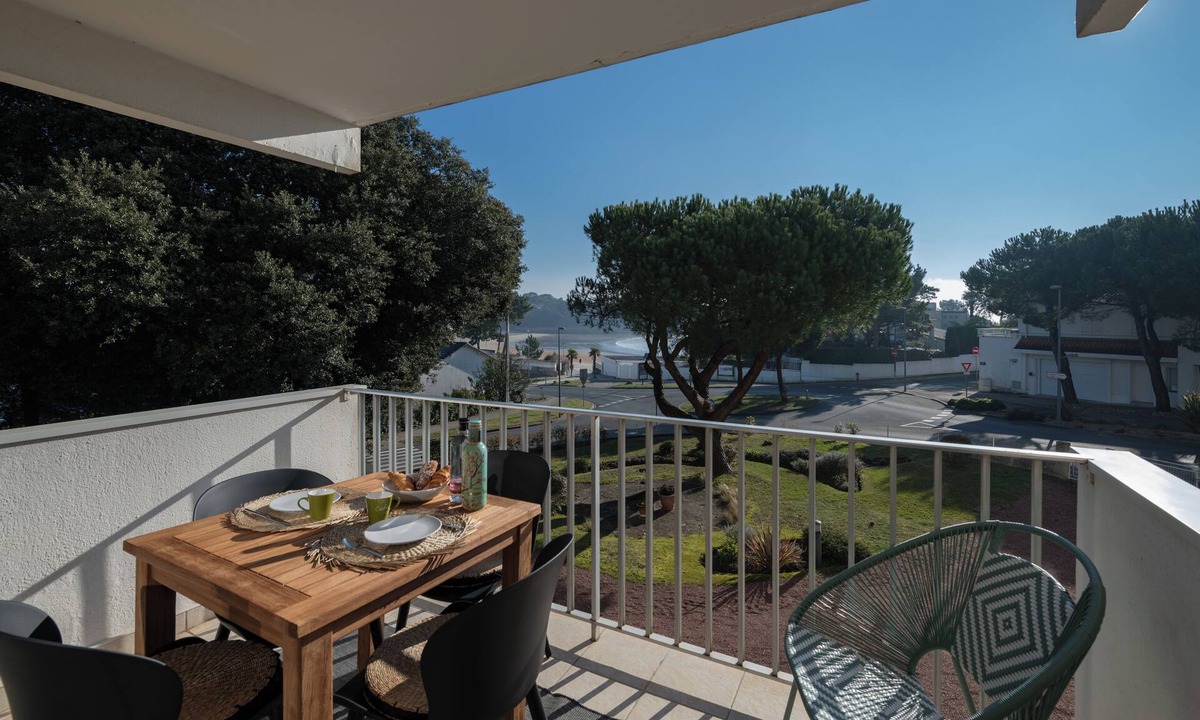 Saint-Palais-sur-Mer Apartment | Nice apartment in residence, sea view, elevator, parking