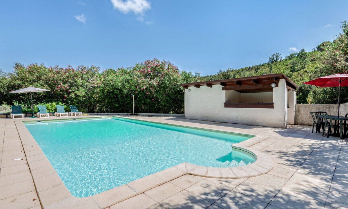 Pietroso Apartment | Nice apartment for 10 guests with A/C, WIFI, pool, TV, patio, pets allowed and panoramic view