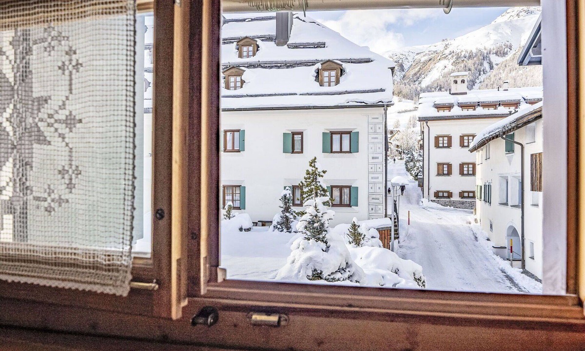 Celerina-Schlarigna Apartment | Nice apartment for 3 guests with WIFI, TV and balcony