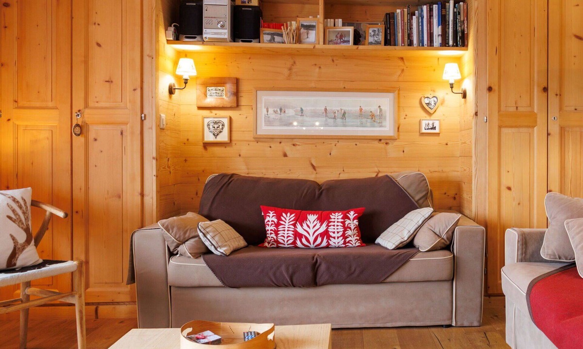 Champery Apartment | Nice apartment for 4 guests with WIFI, TV, balcony and panoramic view