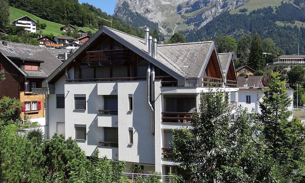 Engelberg Apartment | Nice apartment for 4 people with WIFI, TV, balcony and pets allowed