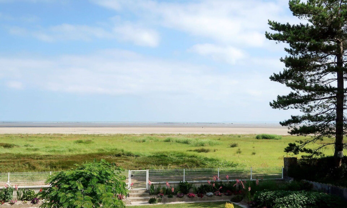 Cherrueix Apartment | Nice apartment for 4 people with WIFI, TV and terrace