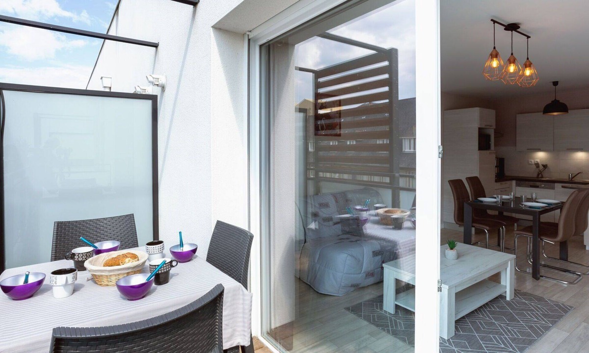 La Madeleine-Bellevue Apartment | Nice apartment for 4 guests with WIFI, TV and terrace