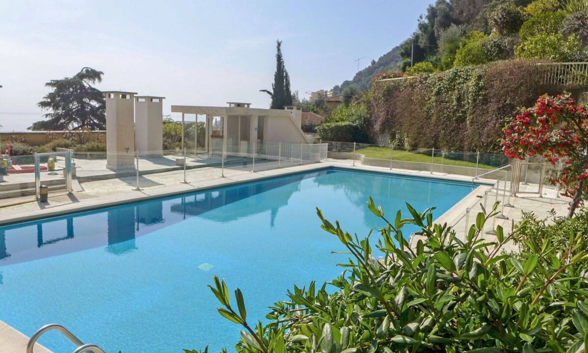 Menton Apartment | Nice apartment for 4 guests with pool, WIFI, TV and terrace