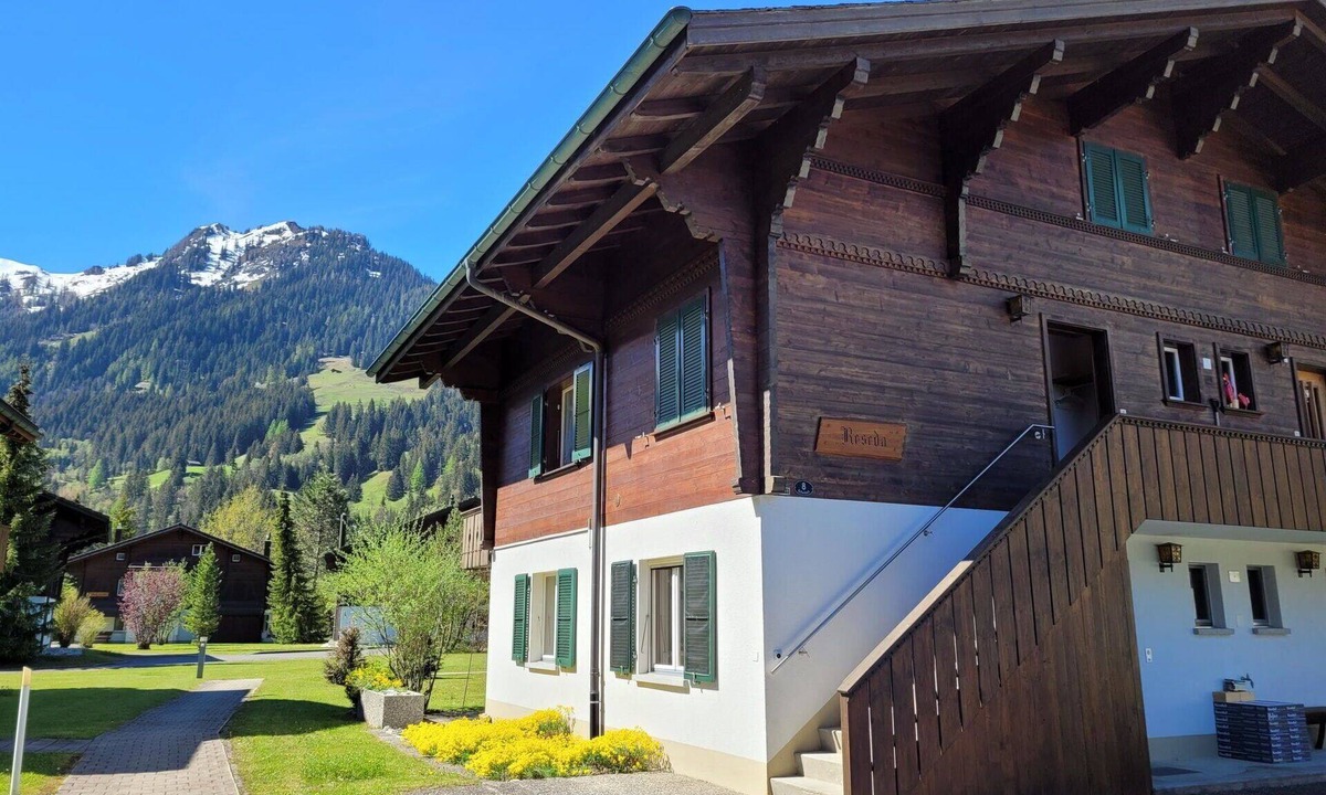 Lenk Apartment | Nice apartment for 4 guests with balcony