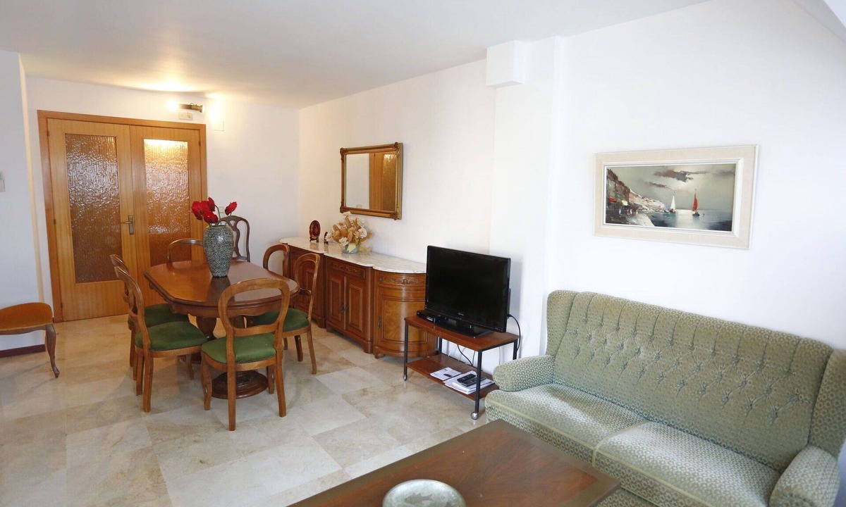 L'Ampolla Apartment | Nice apartment for 6 guests with WIFI, A/C, TV, terrace and pets allowed
