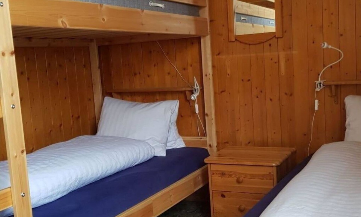 Adelboden Apartment | Nice apartment for 7 people with balcony