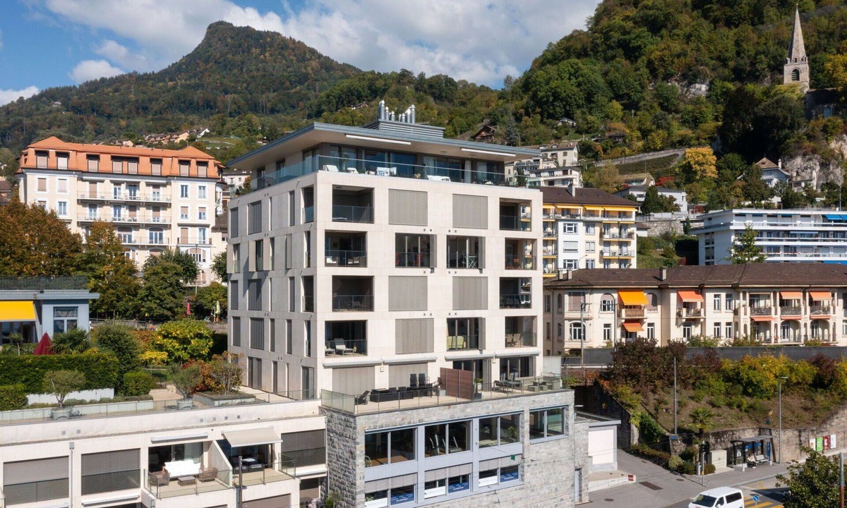 Montreux Apartment | Nice apartment for 8 guests with WIFI, A/C, pool, TV, balcony and panoramic view