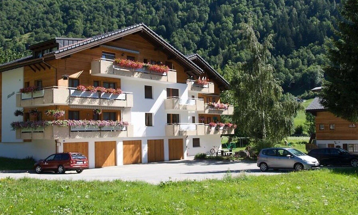 Reckingen Apartment | Nice apartment for 2 people with WIFI, balcony and parking