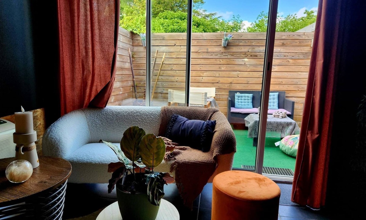 Noeux-les-Mines Apartment | Nice apartment with relaxation area