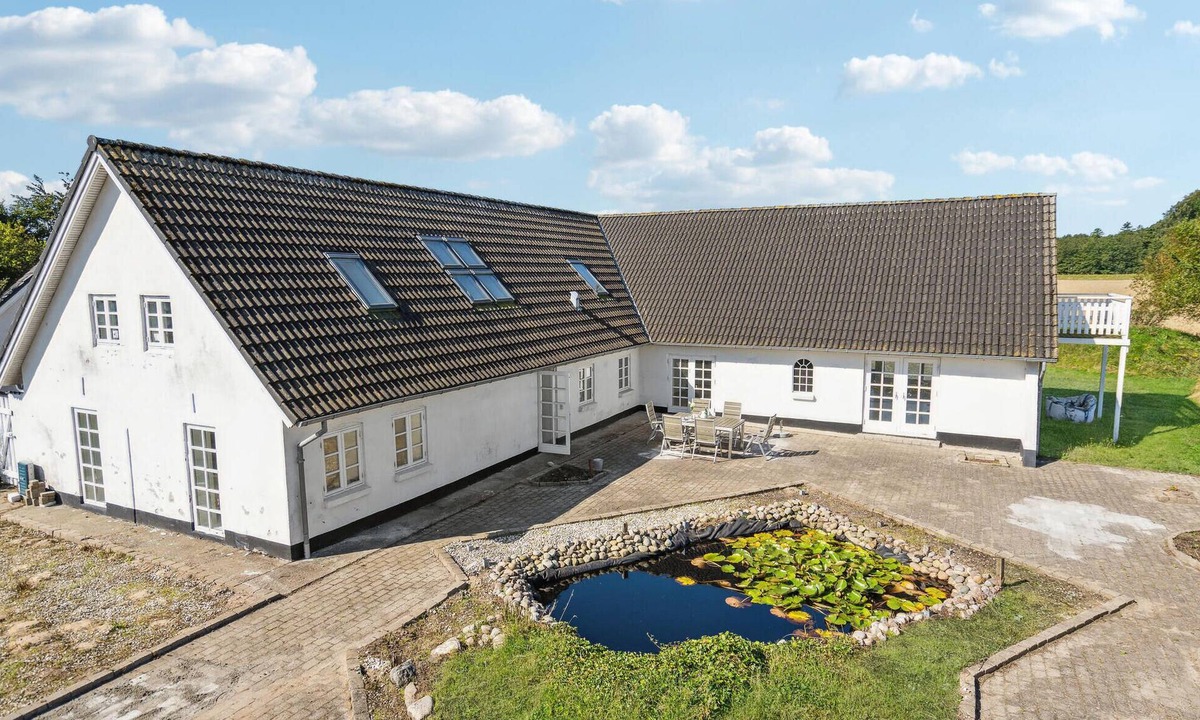 Gandrup Apartment | Nice apartment in Gandrup with kitchen