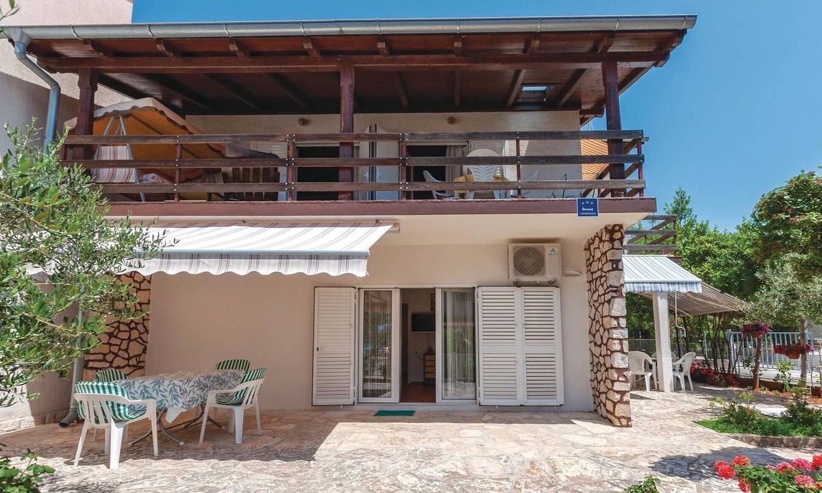 Jadrija Apartment | Nice apartment in Jadrija with house sea view