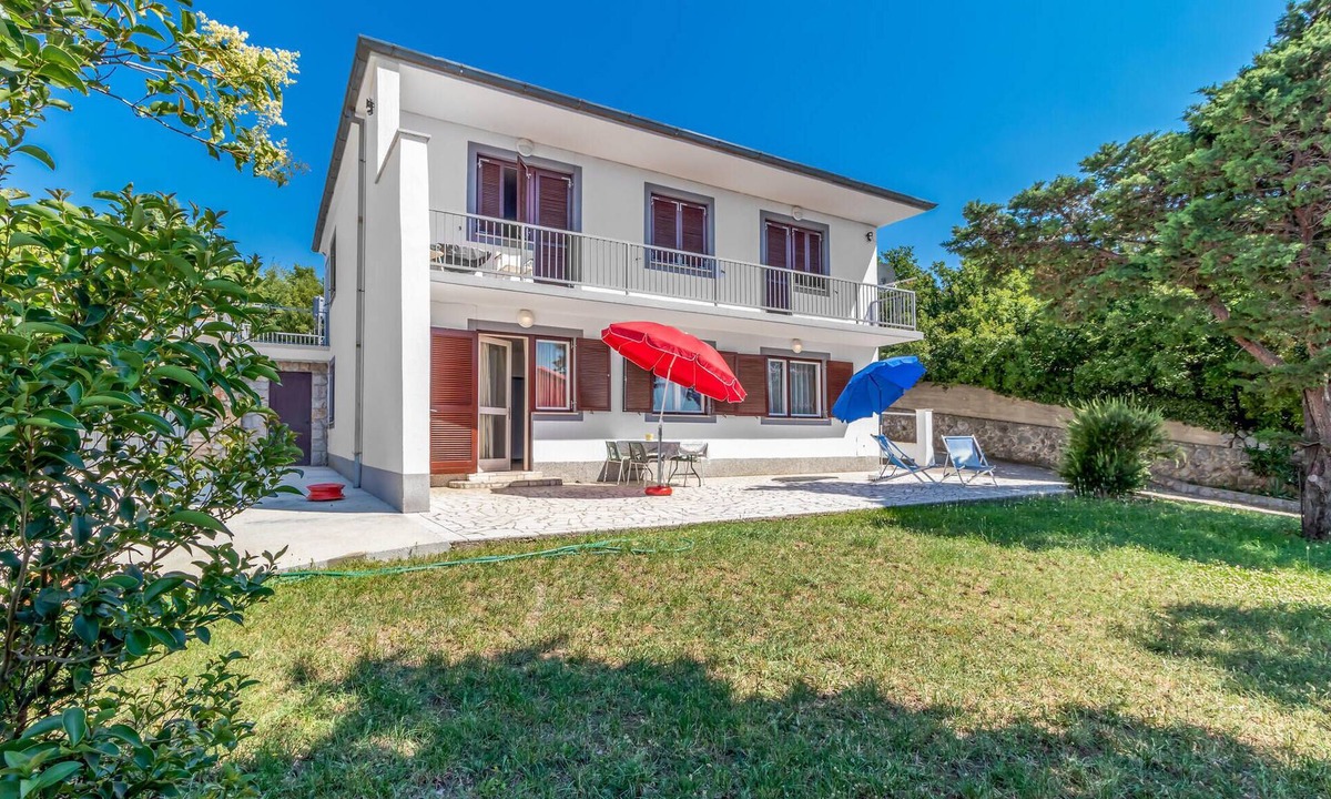 Klenovica Apartment | Nice apartment in Klenovica with house sea view