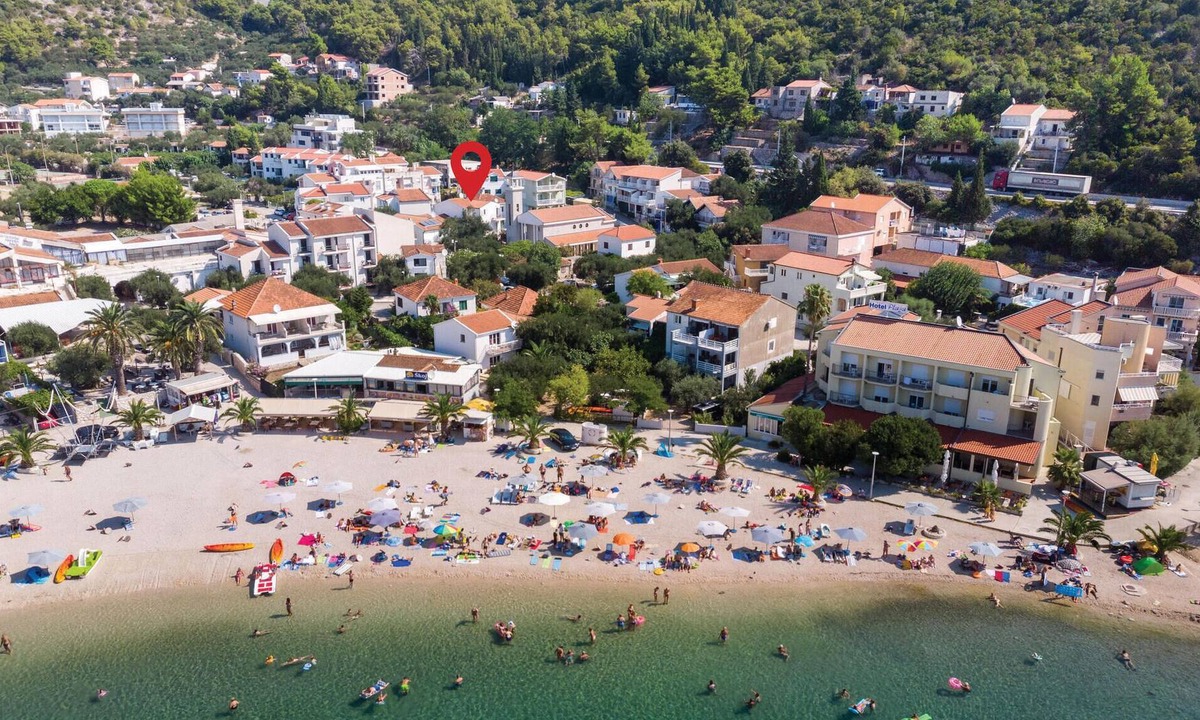Klek Apartment | Nice Apartment in Klek With Wifi and 2 Bedrooms