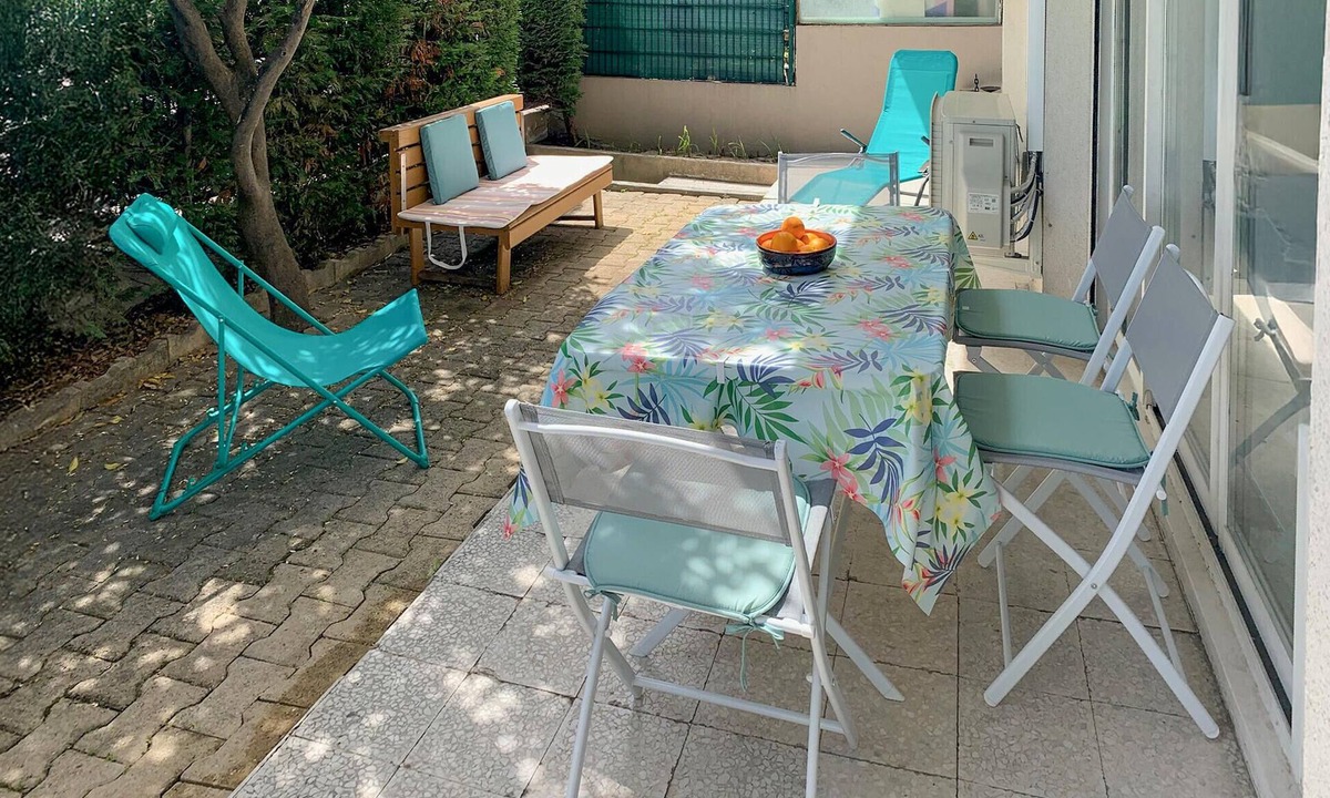 Le Cannet Apartment | Nice apartment in Le Cannet with WiFi