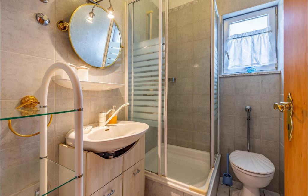 Liznjan Apartment | Nice apartment in Liznjan with
