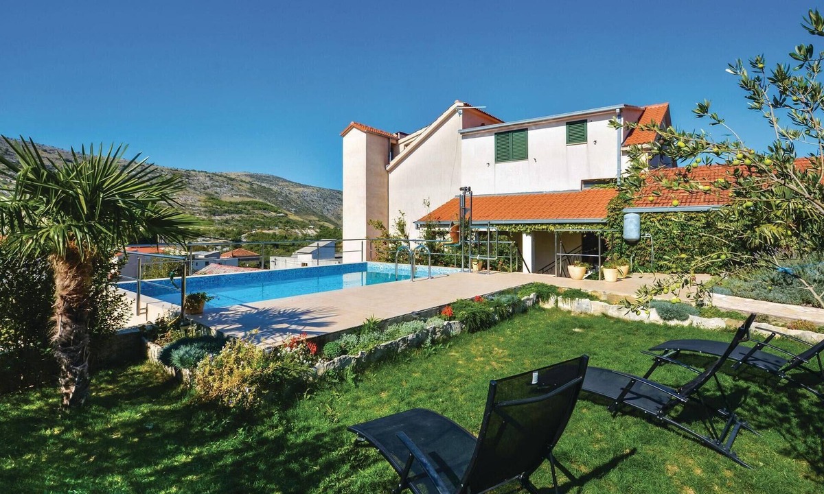 Srinjine Apartment | Nice apartment in Srinjine