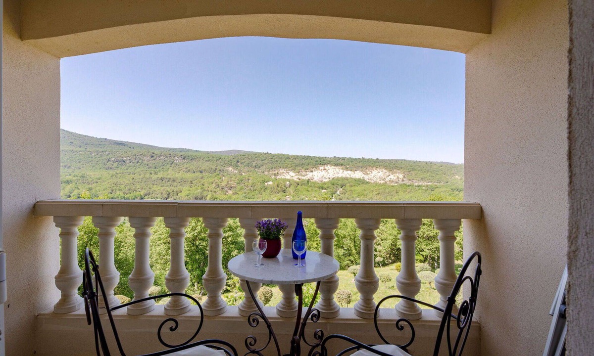 Bauduen Villa | Nice apartment in villa for 6 people with WIFI, TV, balcony, pets allowed and panoramic view