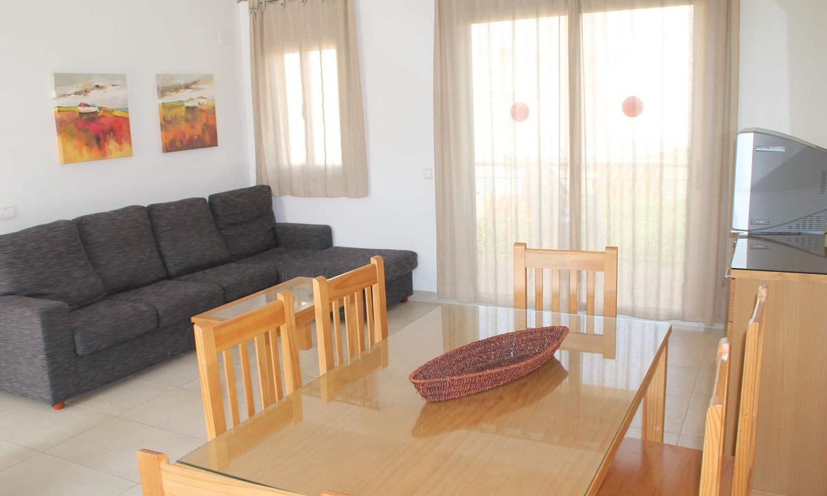 Creixell Apartment | Nice apartment with private terrace