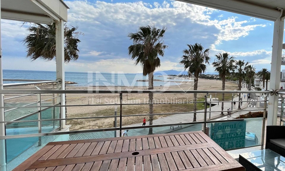 Cambrils Apartment | Nice appartment situated on the sea front.