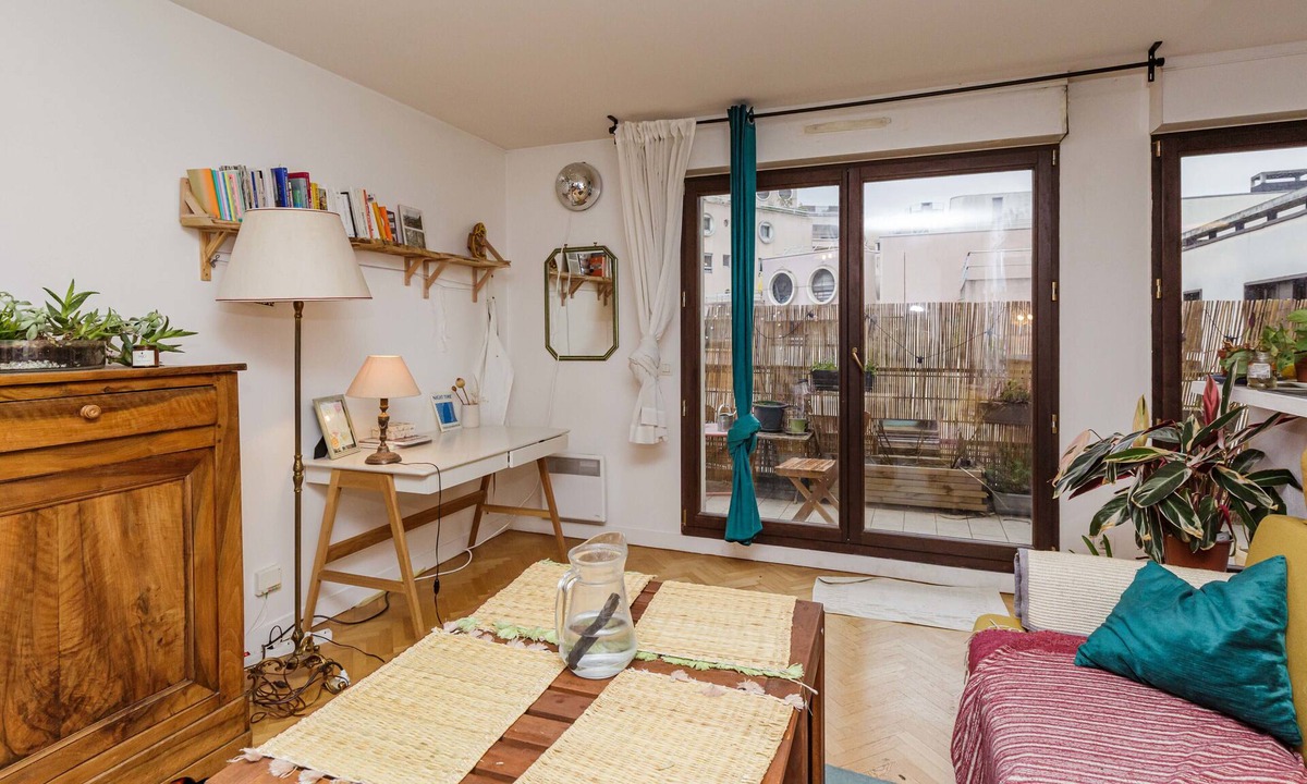 Curial Cambrai Apartment | Nice appt with terrace near Villette