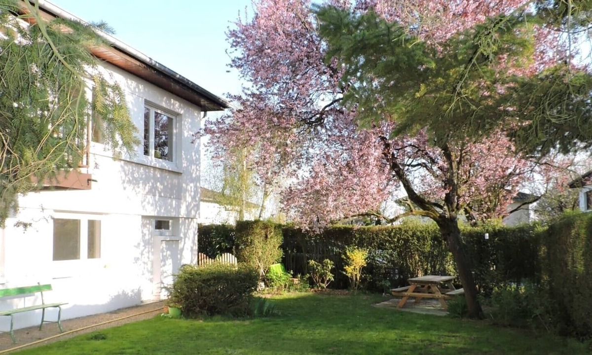 Pouilly Bed & Breakfast | Nice bed and breakfast