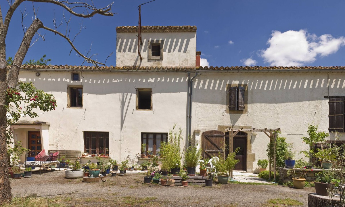 Bellegarde-du-Razes House | Nice big room, nice space and large volume
