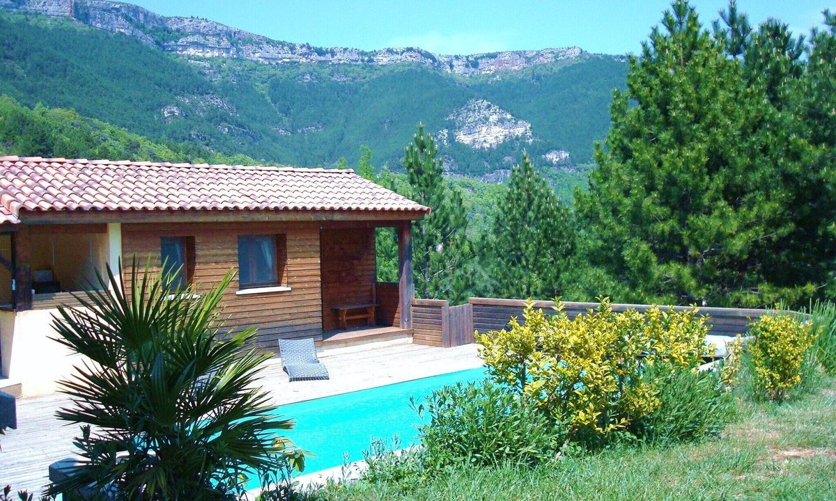 Saint-Etienne-de-Gourgas House | Nice, comfortable house with private pool reserved