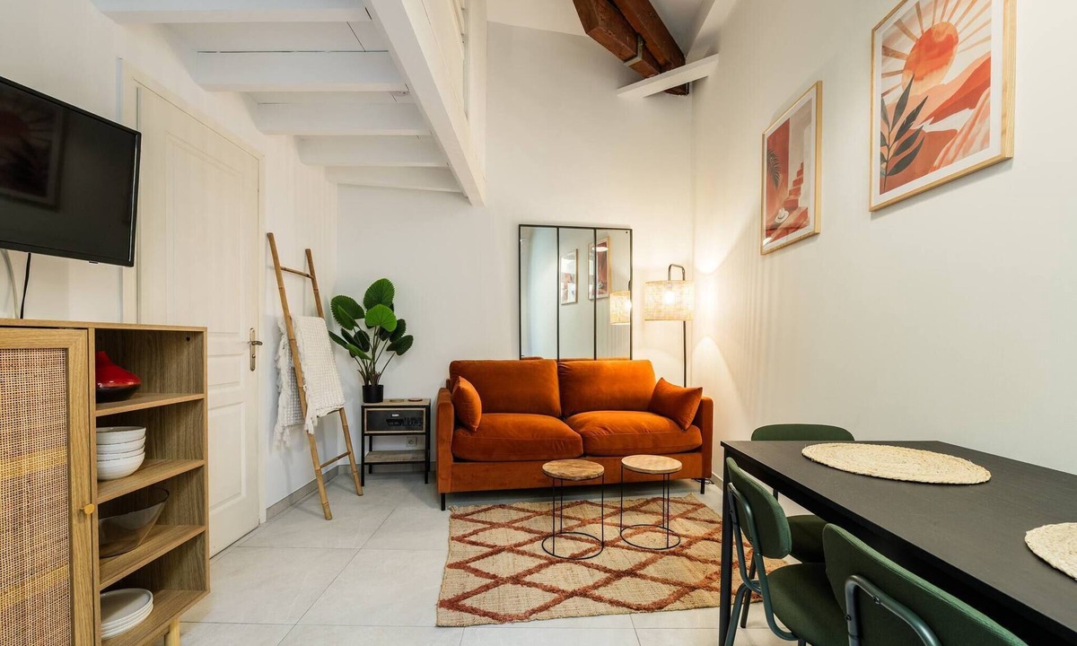 Centre Ville-Gare Apartment | Nice duplex with patio