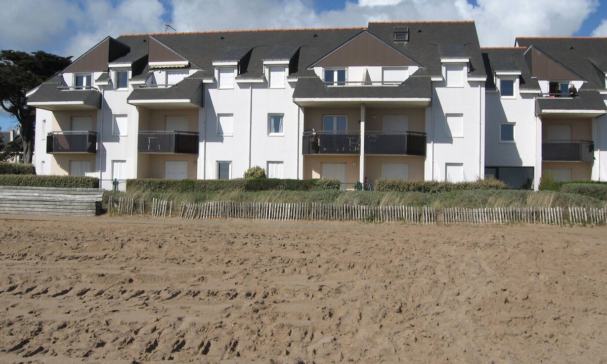 Saint-Marc-sur-Mer Apartment | Nice flat. 2 rooms, 2 adults 2 children, 20 meters from the beach, balcony, park