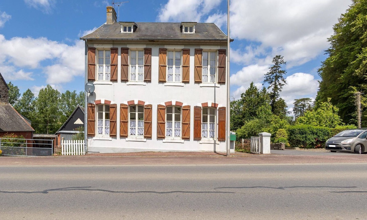 Hambye House | Nice holiday home in Hambye with parking