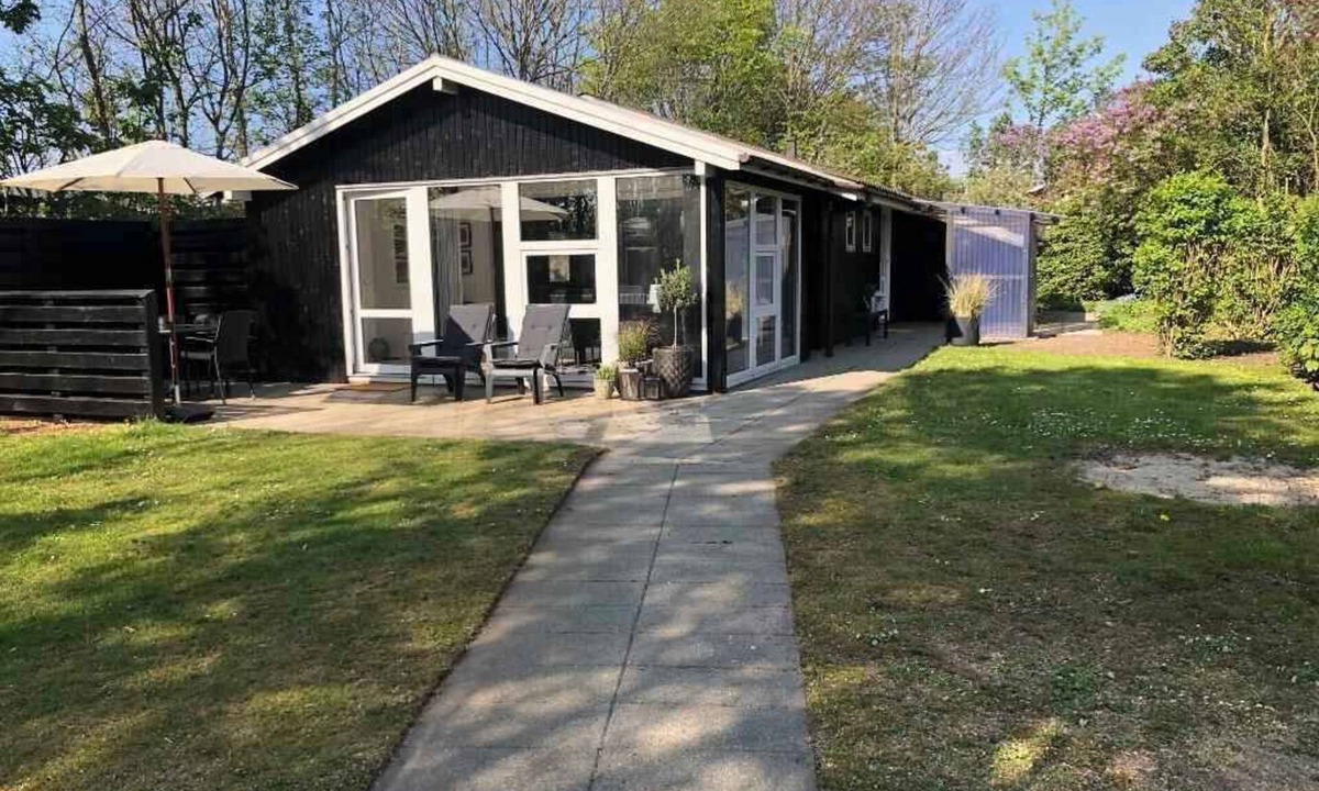 Sjaelborg House | Nice holiday home near the water