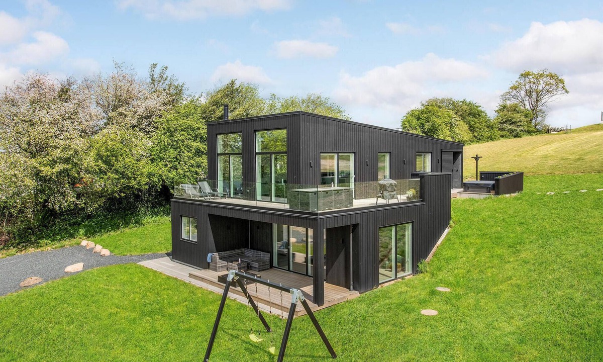 Aabenraa House | Nice home in Aabenraa with sauna