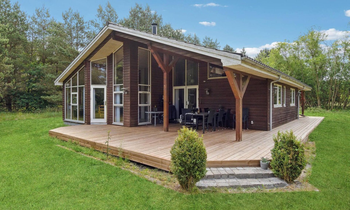 Asaa House | Nice home in Asaa with sauna