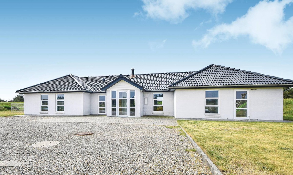 Blavand House | Nice home in Blåvand with sauna