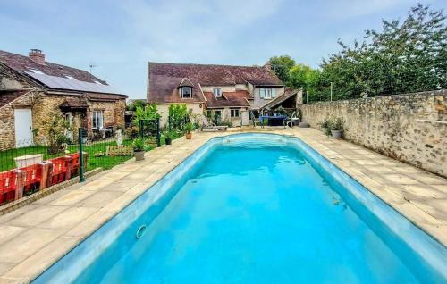 Boissy-le-Chatel House | Nice Home In Boissy Le Châtel With Swimming Pool