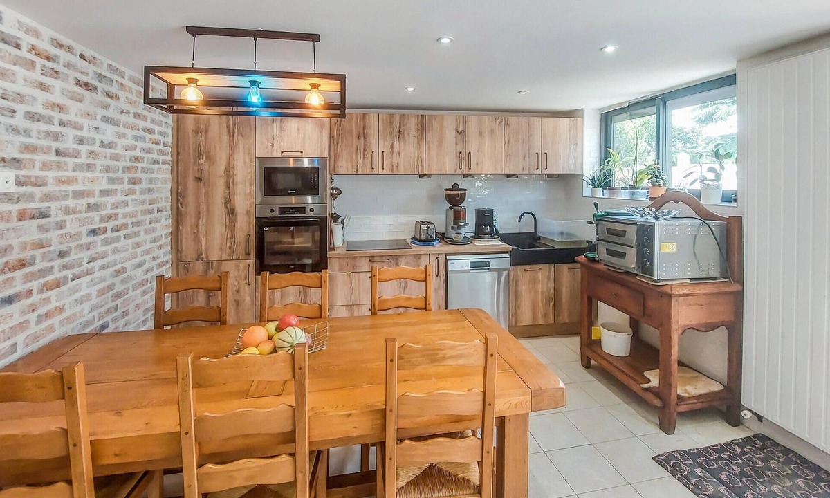 Bucquoy House | Nice home in Bucquoy with WiFi