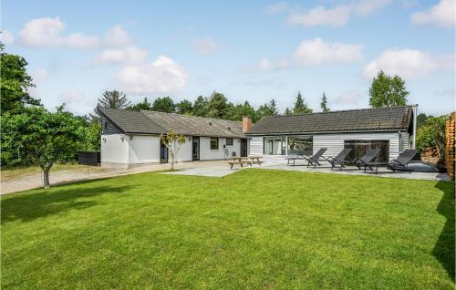 Lyngsbæk Strand House | Nice Home In Ebeltoft With Wifi