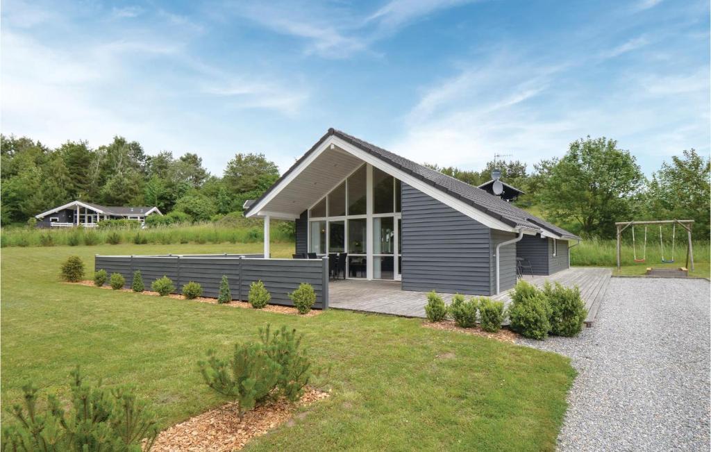 Lyngsbæk Strand House | Nice Home In Ebeltoft With Kitchen