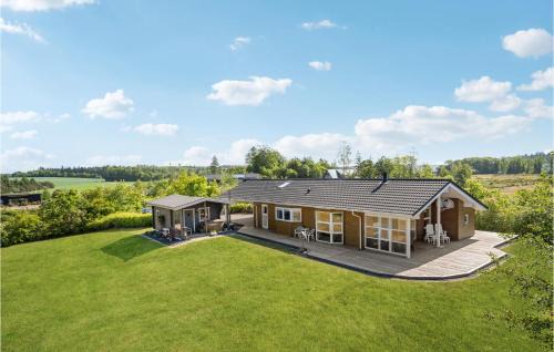 Krejbjerg House | Nice Home In Ejstrupholm With Sauna