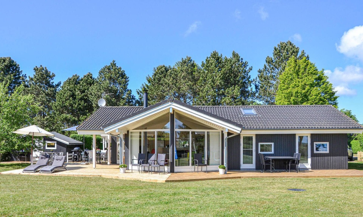 Eskebjerg House | Nice home in Eskebjerg with sauna