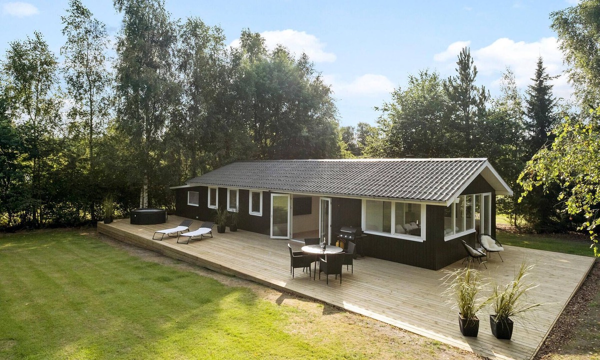 Farso House | Nice home in Farsø with house a panoramic view