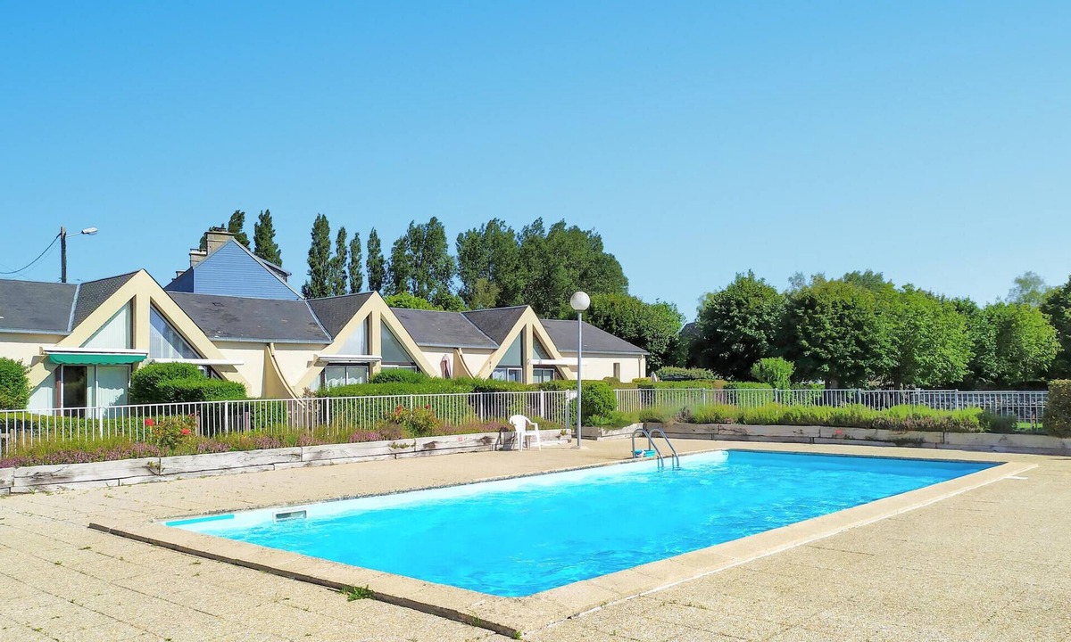 Montmartin-sur-Mer House | Nice home in Montmartin-sur-Mer