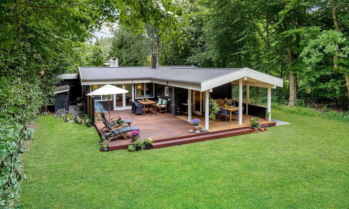 Asserbo House | Nice home in Frederiksværk with WiFi