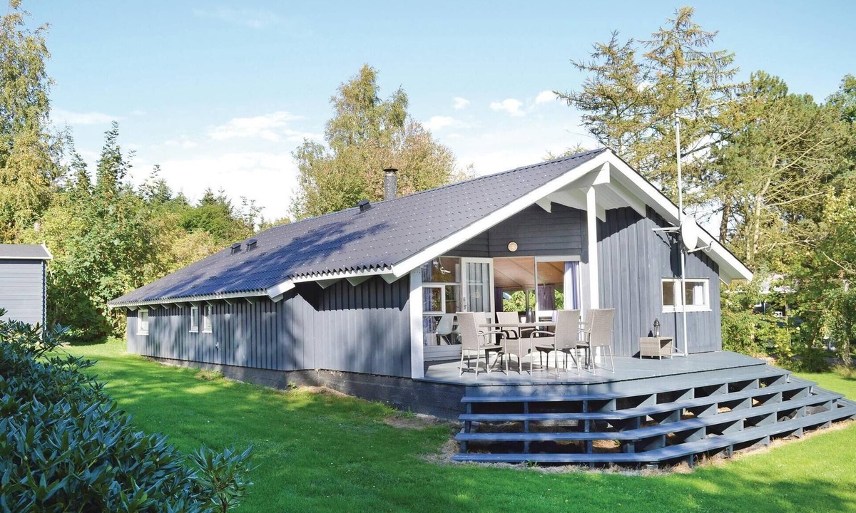 Udsholt Sand House | Nice home in Græsted with sauna