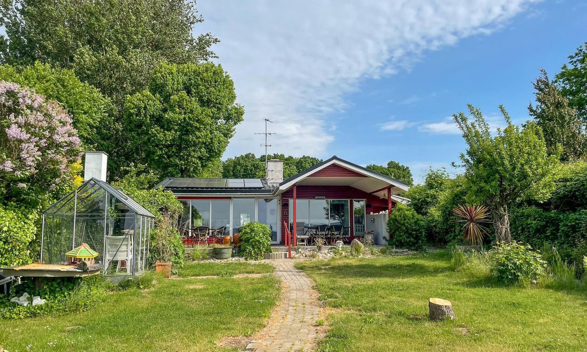 Haarby House | Nice home in Haarby with house sea view